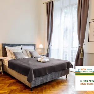 3* Lejlighedshotel Angel House