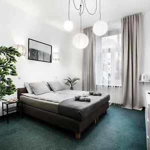  Aparthotel 27rooms Czapskich Great Location, Old Town